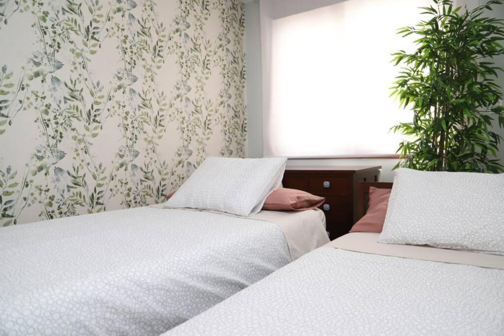 Primera Linea De Playa Rias Baixas, Moana Apartment Luaran gambar