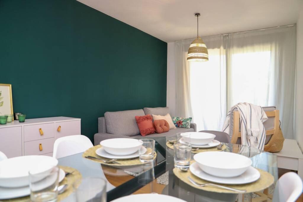 Primera Linea De Playa Rias Baixas, Moana Apartment Luaran gambar
