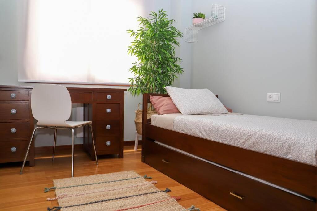 Primera Linea De Playa Rias Baixas, Moana Apartment Luaran gambar